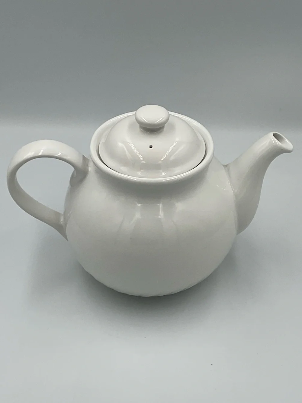 Vintage Corelle Coordinates Enhancements    1-Quart White Teapot